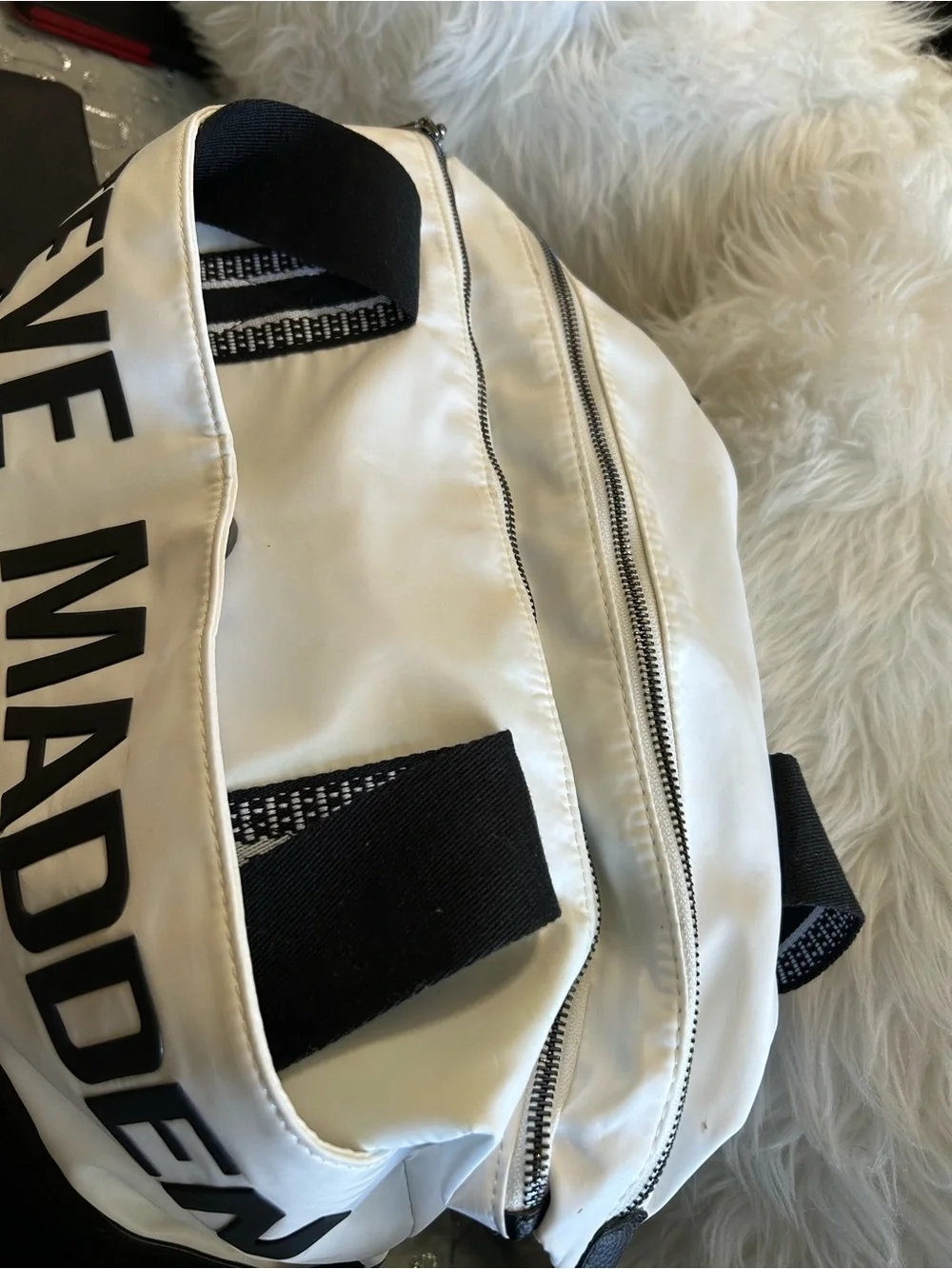 NWT Steve Madden Black and White Multi Pocketed BGymm Duffel Weekender Bag